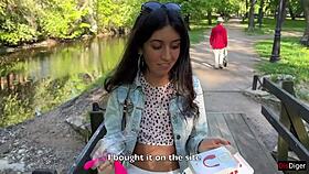 i make my girlfriend cum in the park with a vibrator