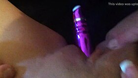 Let's play with this pussy using toys and dildos! 😘