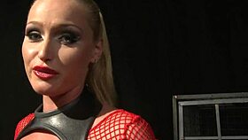 Smalltit Lesbian Gets Anally Fucked With Strapon 😏