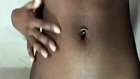 Twerking On Vib-Dildo With Intense Pleasure