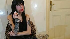 Beth Kinky - sexy goth domina smoking pt1 hd?