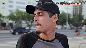 FODENDO MEU AMIGO EM TROCA DO SKATE DELE