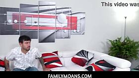 Boldly Playing with Slutsister Reyna Delacruz's Ass and Pussy