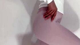 Siganjue in Sexy Bra Masturbates Wildly in Wet Black Stockings