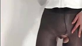 Siganjue in Sexy Bra Masturbates Wildly in Wet Black Stockings