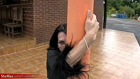 i suck my own shemale cock n swallow the cum