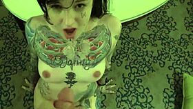 Inked brunette kelsi lynn rides james deens big cock and licks ass 😈