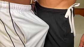 moleque da quebrada acabou fudendo o gringo que conheceu na praia do rj