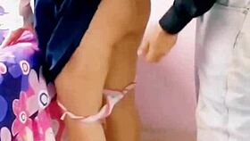 Estudiante mexicana cogiendo la señora de la limpieza