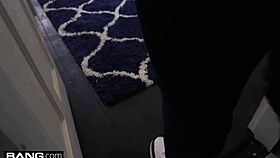 Busty blonde Bailey Brooke gets her pussy stretched by Sean Lawless in bang surprise!