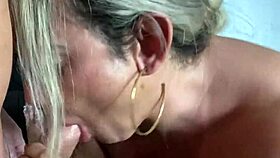 I sucked the neighbor's big cock and he came all over my face 😏💦