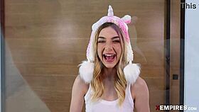 Petite Demi Hawks Gets Hot Blowjob and Fucked Missionary!