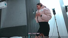 Cuckold husband stunned as stranger pounds wife with big cock, finishing on face