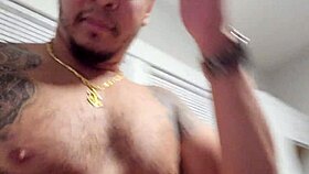 Met this guy at halloween party and sucked his big cock 😈