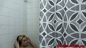 i bath with my teen stepsister oops