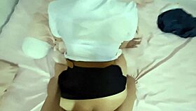 อมควยในรถแล้วไปเย็ดต่อที่ห้อง