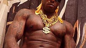 i worhsip that big black hairy dik of hallelujah johnson, he's my neighboorhood superstar, i cant stop jerking off