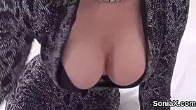 yo, unfaithful lady sonia shows off huge melons! 😍