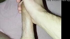 solo dick play feels so good 😏