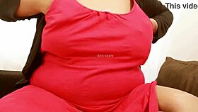 desi indian aunty flaunts her massive big boobs