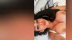 Neyla Kimy teases with oily solo in bathroom play