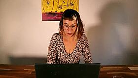 lesbian sex in pantyhose with my sexy secretary