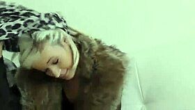 Wow, this teen loves oral and pussy for cash!