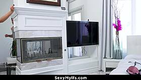 i'm hot penny barber with my lustful milf powers