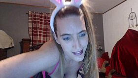 sexy roxxxanne69 sucking dildo with rabbit ears