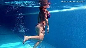 yo, canadian milf heidi van horny is just too hot by the pool