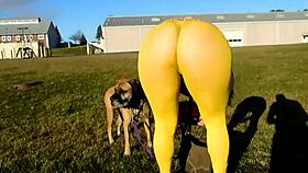 my aunt sammi’s see-through yoga pants drive me wild