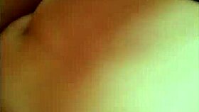 ella quería usar su juguete y terminé montada sobre su vagina