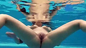 Hot Big Ass Euro Milf Sazan Underwater Erotics!