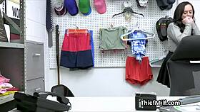 ramming that curvy milf pussy right on the office desk, so hot