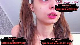 Teen babe chats on webcam