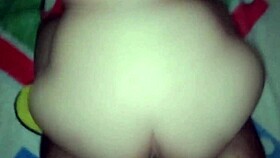 I'm fucking my pregnant friend on the floor