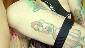 i love how skinny girls with wet pussys get double cum in 3some, but their big asses are so sexy.