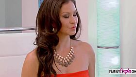 Swinger Guys Rub Oil on Ladies’ Big Asses Before a Steamy Foreplay Session.