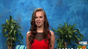 Stylish Babe Gets Full Pleasure.