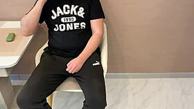 Real Cheating - Wife Bangs Neighbor While Husband’s Out - Russian Amateur Subtitled