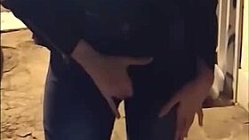 Na Rua Gostosa Bate Uma Em Público Em Live Do Instagram Com Peitos De Fora Buzinaram Ao Ver