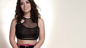 Victoria Voxxx's Kinky Solo Orgasm Up Close