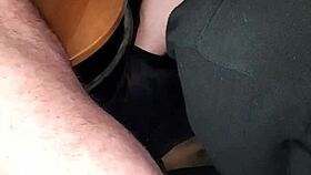 Mi Succhia Il Cazzo Di Nascosto E Ingoia Tutto E Io Godo Come Una Bestia!