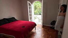 Histórias de uma ninfomaníaca - suando o shorts no parque escorrendo mel da bucetinha 😈