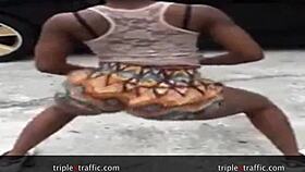 big booty girls have fun clapping and grabbing asses