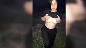 Mis Amigos Y Yo Paseamos Quien Quiere Una Mamada Y Se Los Mamé Bien Lechita