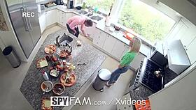 i fucked step sis in the kitchen on thanksgiving