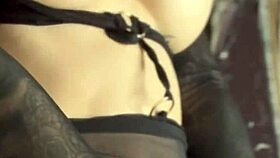 I Masturbate In My Friends Room While She Is In The Shower