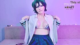 Does Midoriya Izuku cum on vibrator?