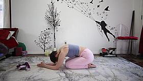 a mature brunette teaches yoga lesson 370